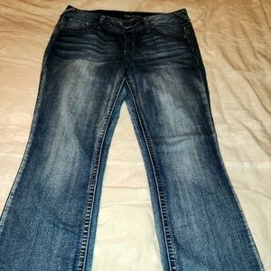 Maurices jeans
